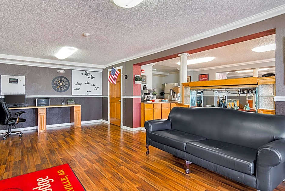 Econo Lodge Jacksonville near Little Rock Air Force Base