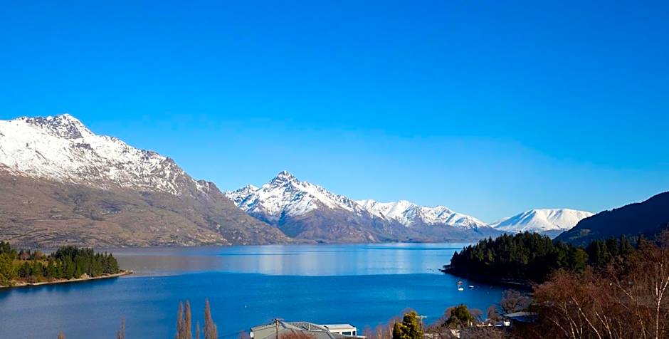 Copthorne Hotel and Apartments Queenstown Lakeview