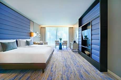 Premium Twin Room with Ocean View