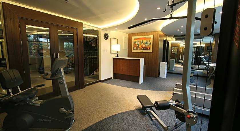 Crown Regency Hotel Makati