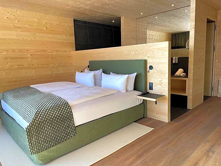 Torghele's Wald & Fluh