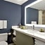 DoubleTree Suites by Hilton Hotel Boston - Cambridge