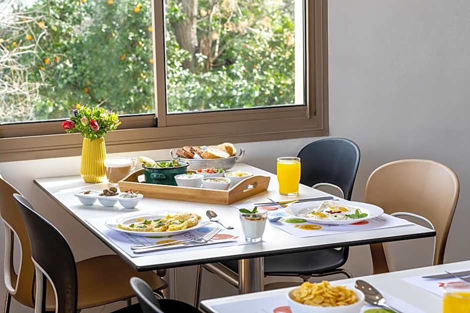 Metulla Travel Hotel