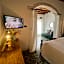 Antico Mondo Rooms & Suites