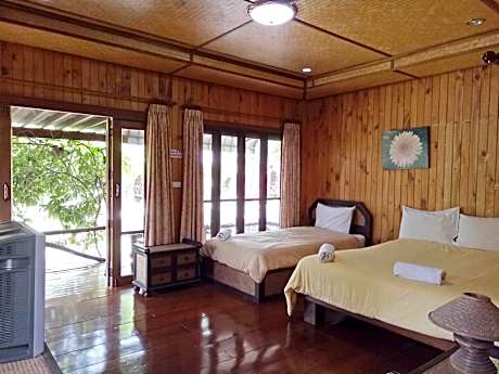 Deluxe Cottage for 4 People