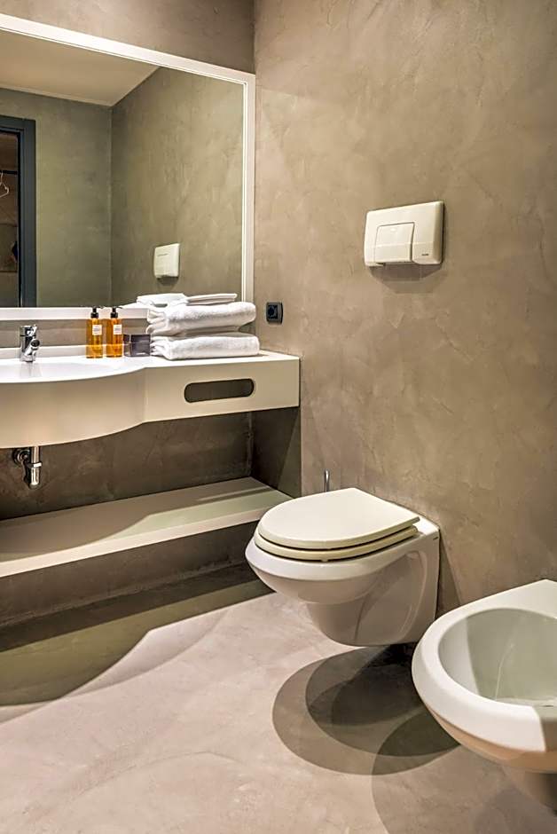 Point Hotel