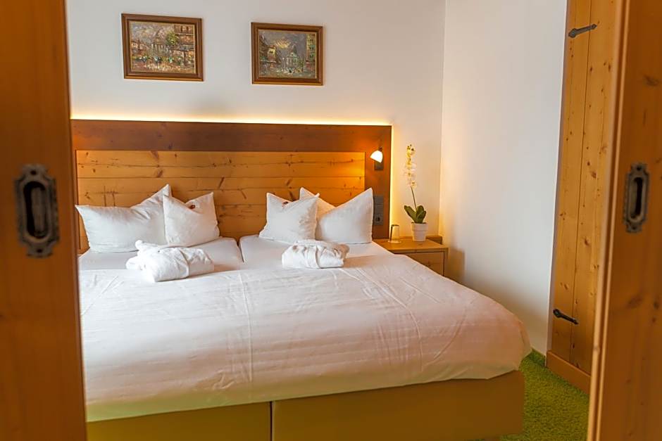 Appartement- und Wellnesshotel Charlotte - 3 Sterne Superior