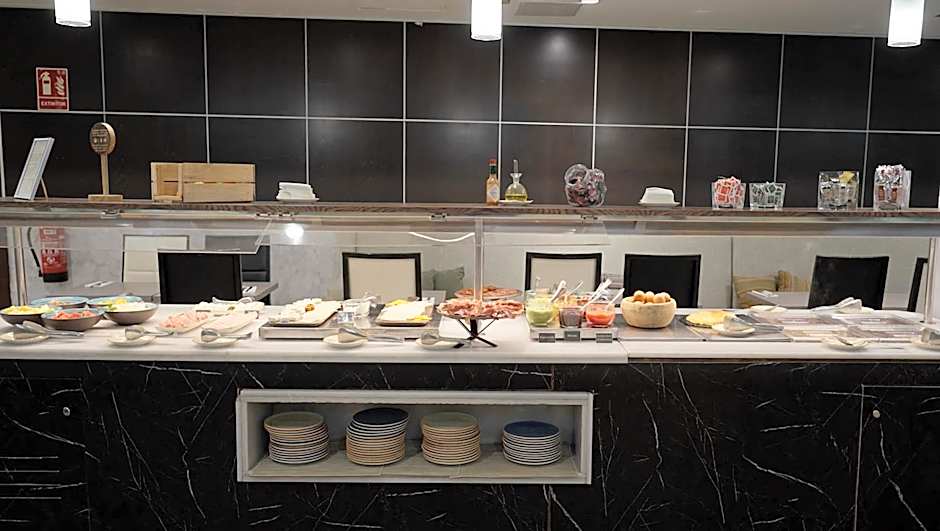 Petit Palace Cliper-Gran Via