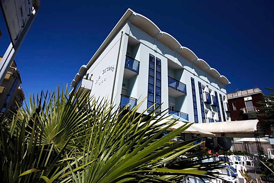Photo 1 of 50 of Hotel Gardenia