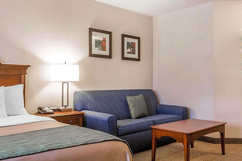 Comfort Inn & Suites South Burlington