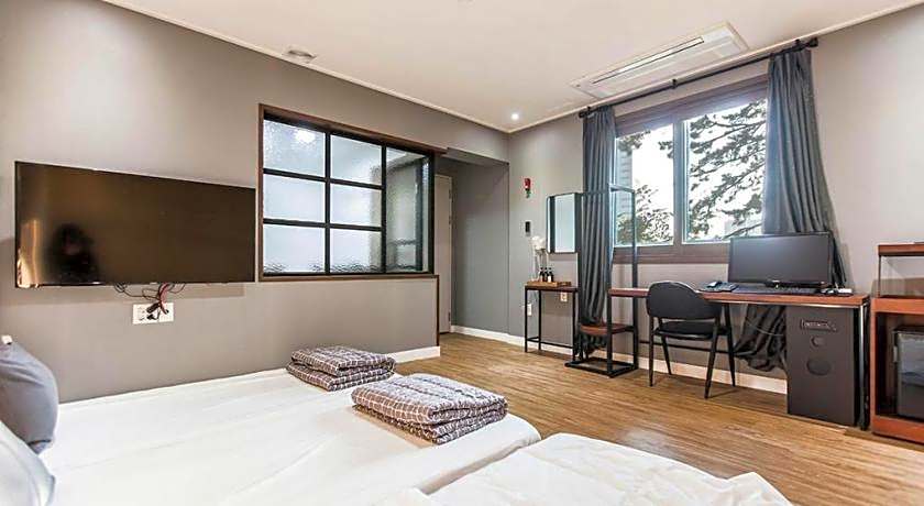 Brown Dot Tourist Hotel Busan New Port