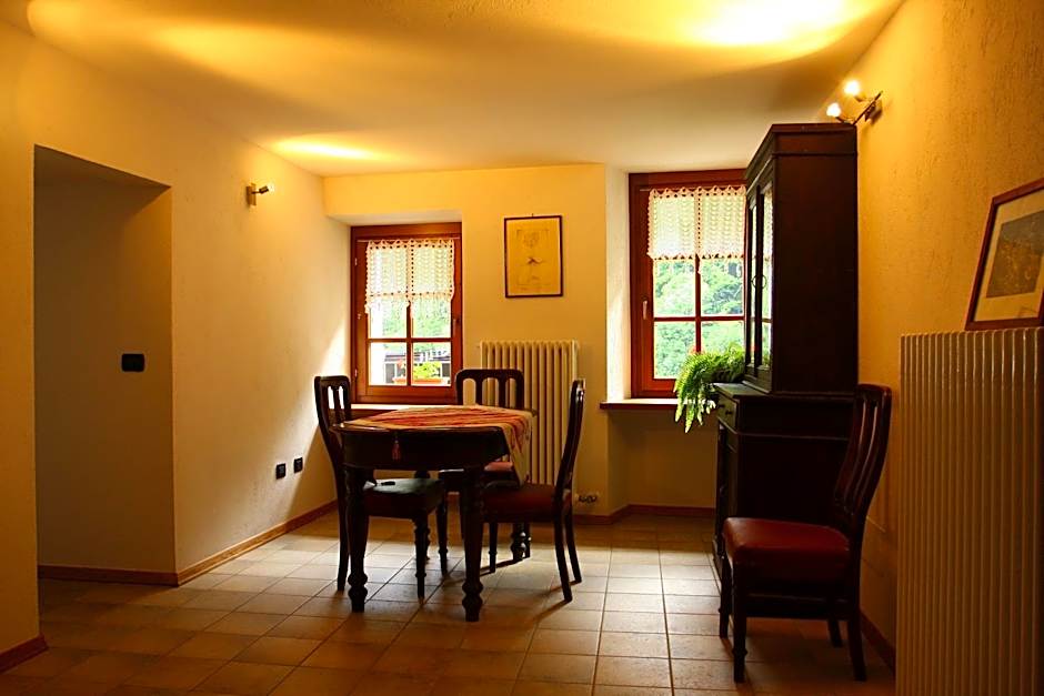 Auberge Lou Créton di Lui Hostel