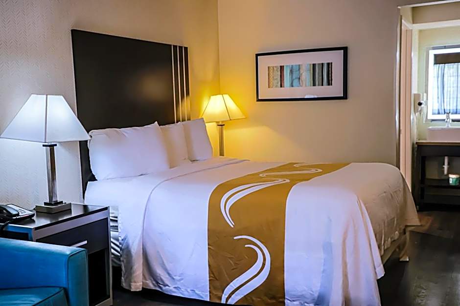 Quality Inn & Suites Camarillo-Oxnard