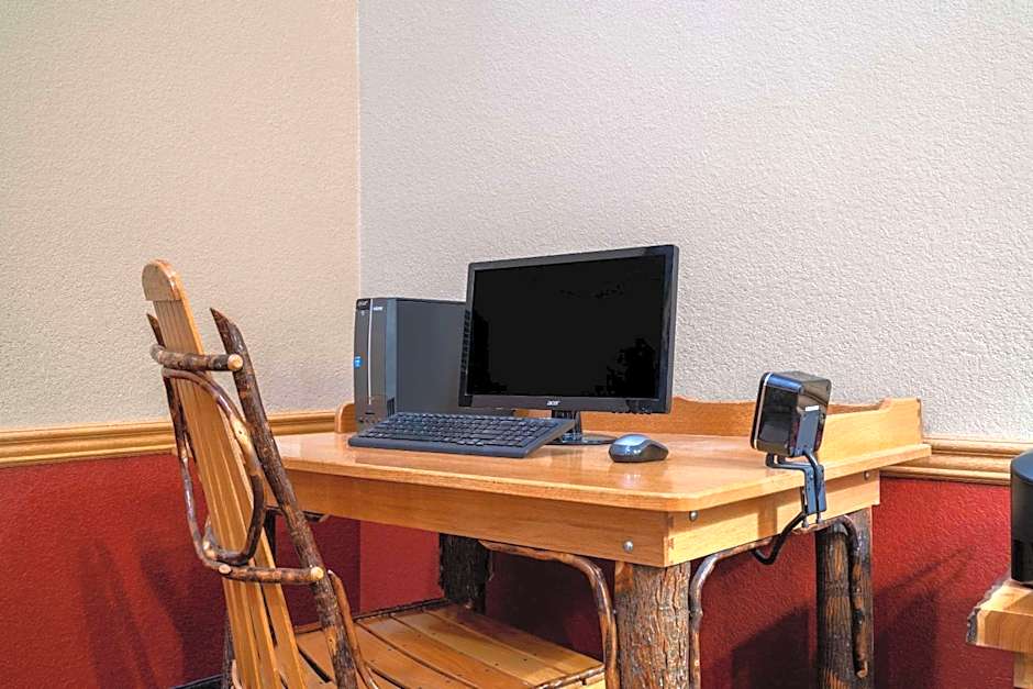 AmericInn by Wyndham Park Rapids