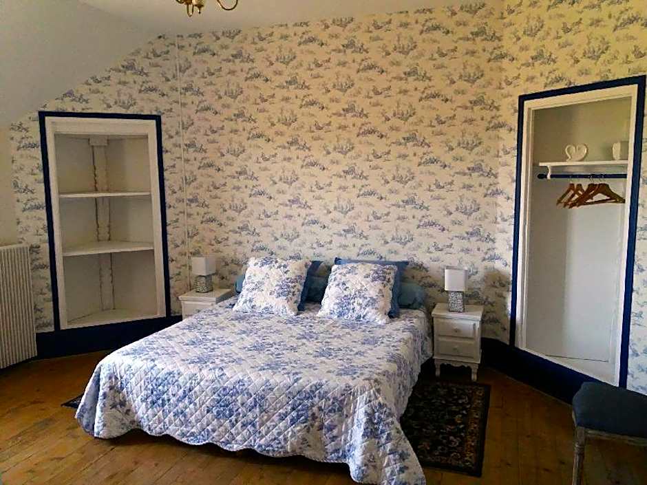 CHATEAU DE CHAVANNES