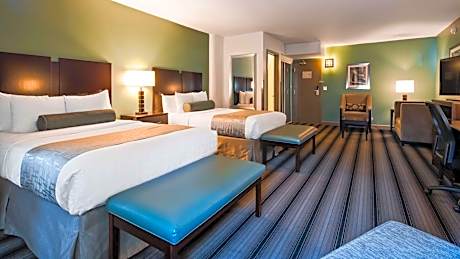 Premium Suite with Two Double Beds