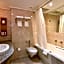 Cresta Jameson Hotel
