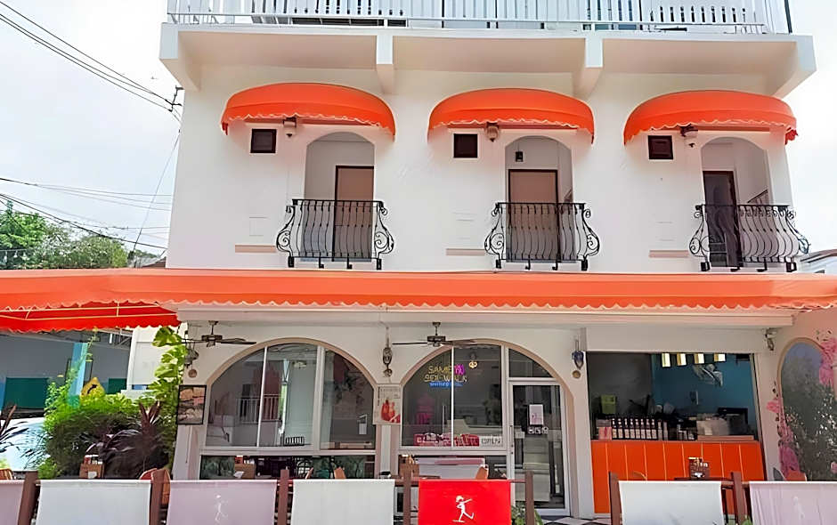 Sidewalk Boutique Hotel