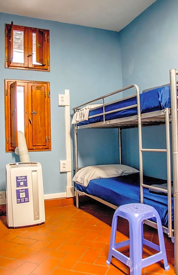 Hostel Santa Monaca