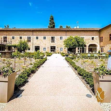Demeures et Châteaux l'Abbaye Caladoise