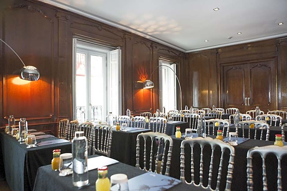 Hospes Puerta de Alcalá, a Member of Design Hotels