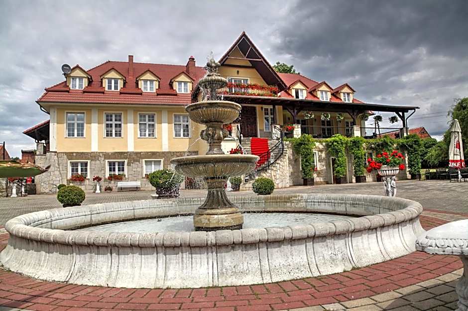 Zespół Pałacowo-Parkowy Bądzów