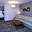 DoubleTree by Hilton Hotel Utica