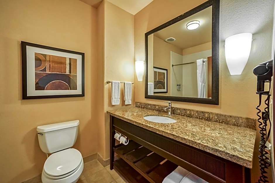 Holiday Inn Express and Suites Beeville By IHG