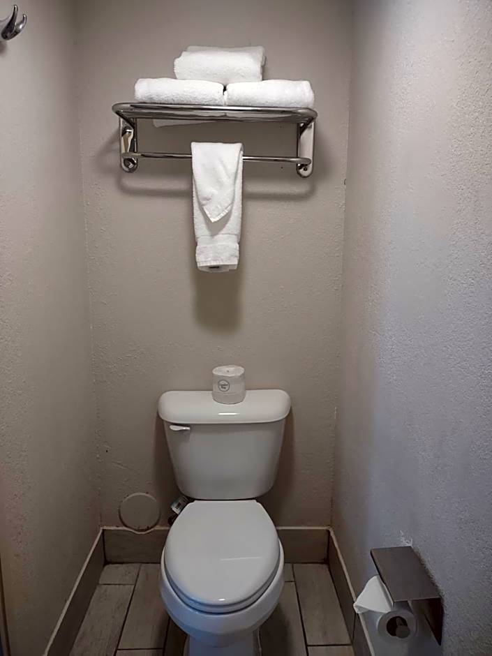 Baymont by Wyndham Flat Rock