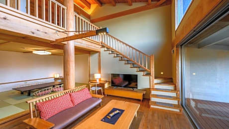 Deluxe Maisonette Bungalow with Tatami area with Open-Air Hot Spring Bath and Ocean View