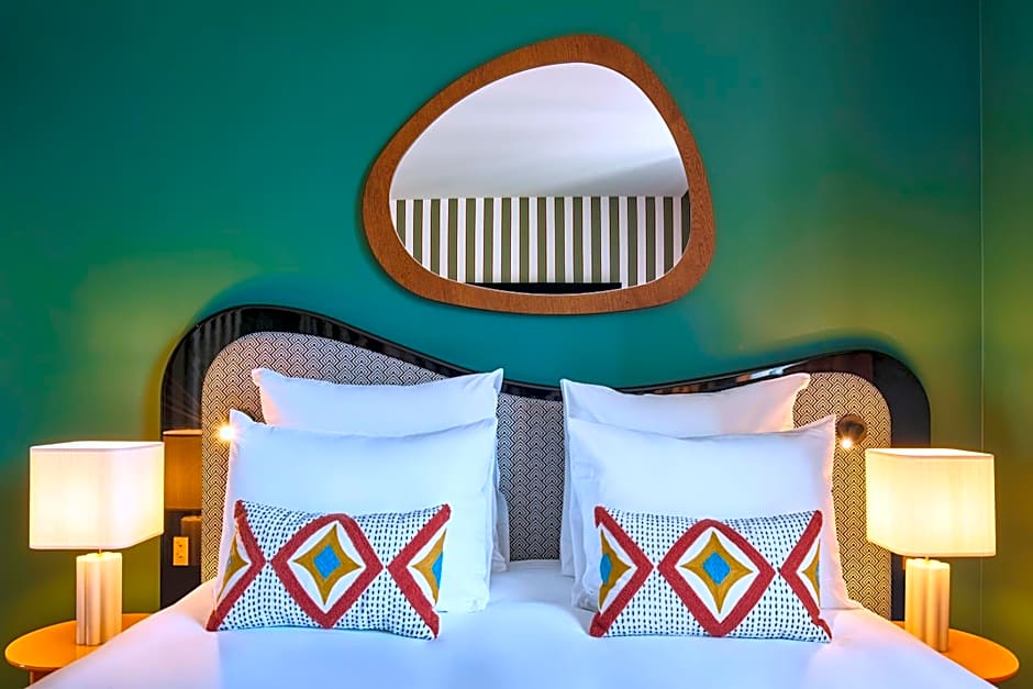 Mercure Paris Butte Montmartre Basilique