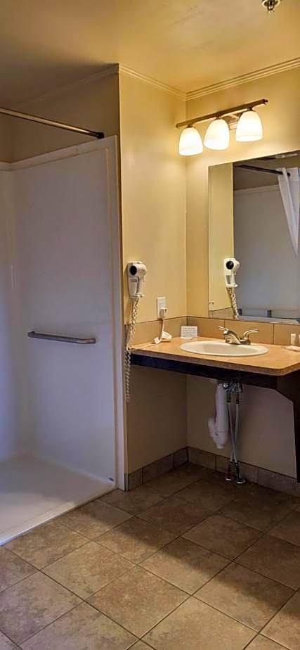 Chateau All Suites Hotel