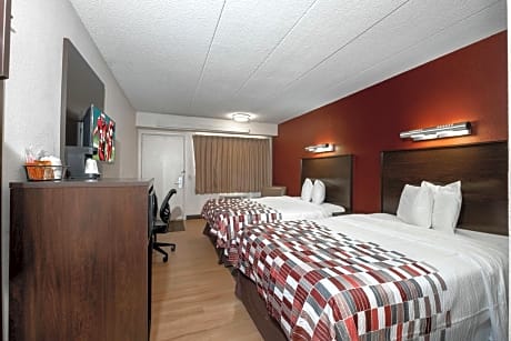 Deluxe Room with Two Double Beds Smoke Free