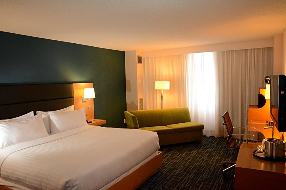 Holiday Inn Express Stamford, an IHG Hotel