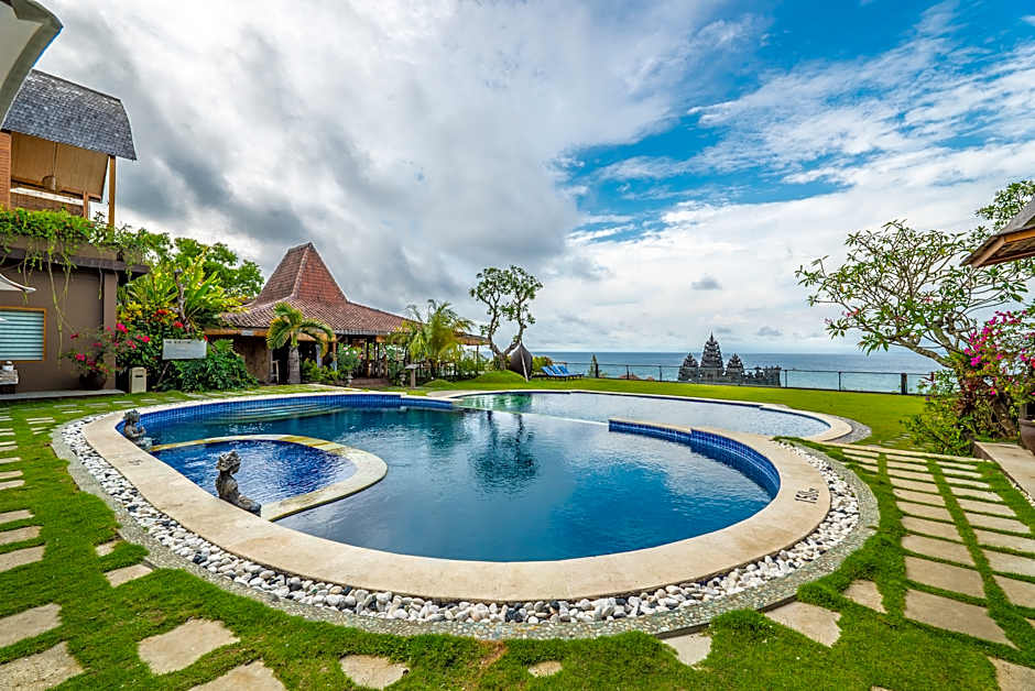 De Sapphire Cliff Villa by Danapati