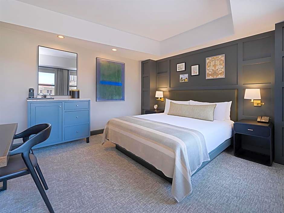 The Sam Houston, Curio Collection By Hilton