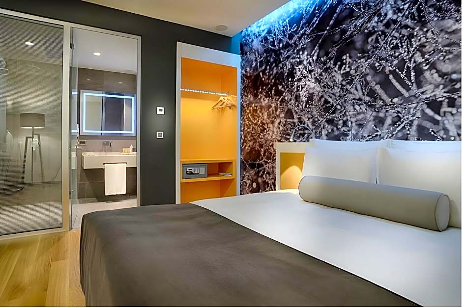 Tav Airport Hotel Izmir
