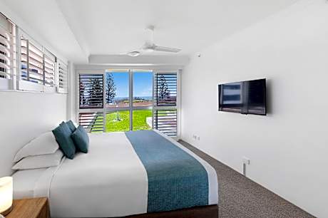 2 Bedroom Superior Courtyard