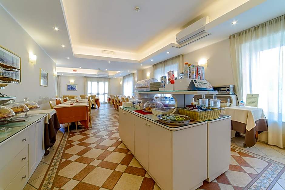 Hotel Tirreno