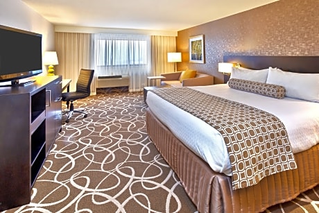 Executive King Bed