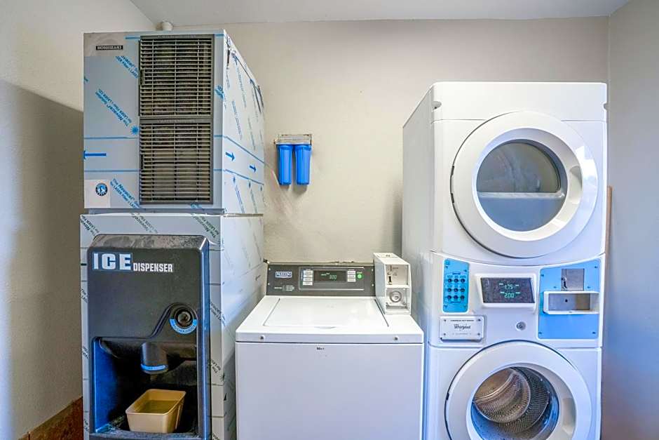 Atria Extended Stays By OYO Jourdanton