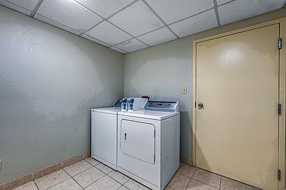 Quality Inn & Suites Lincoln South