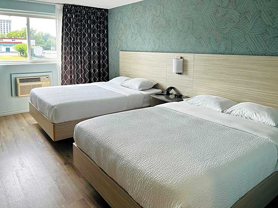 Motel 6 Niagara Falls, ON Near the Falls