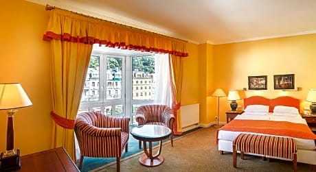 Deluxe River View Room with Balcony