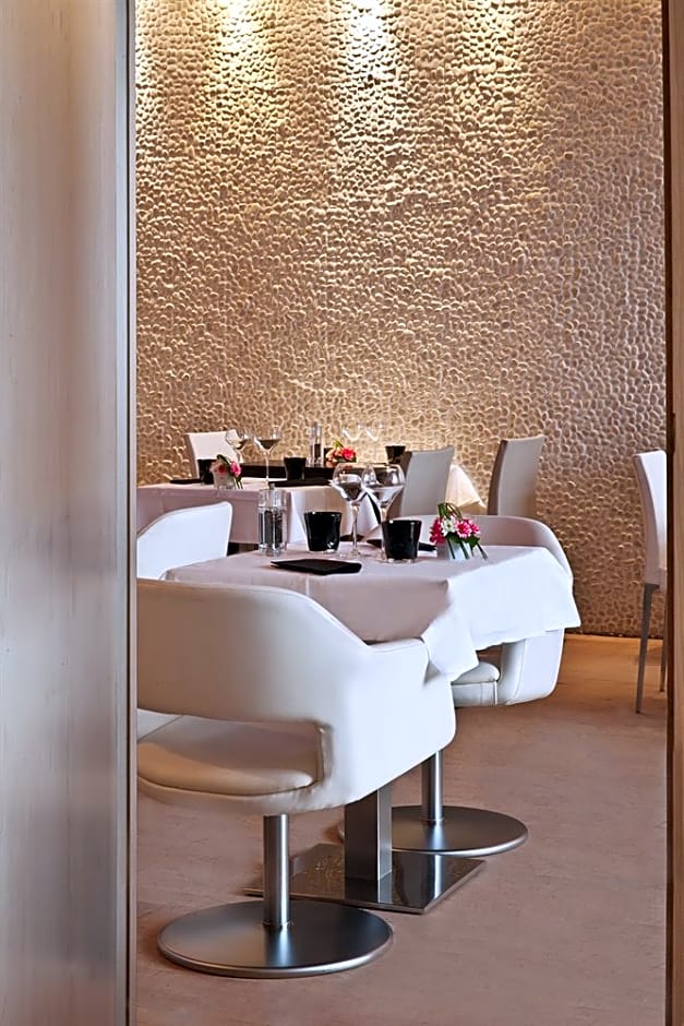 Maisons du Monde Hotel & Suites - Marseille Vieux Port