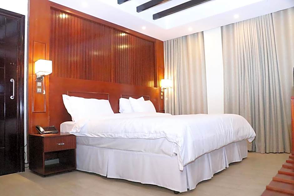 Sainte Famille Hotel