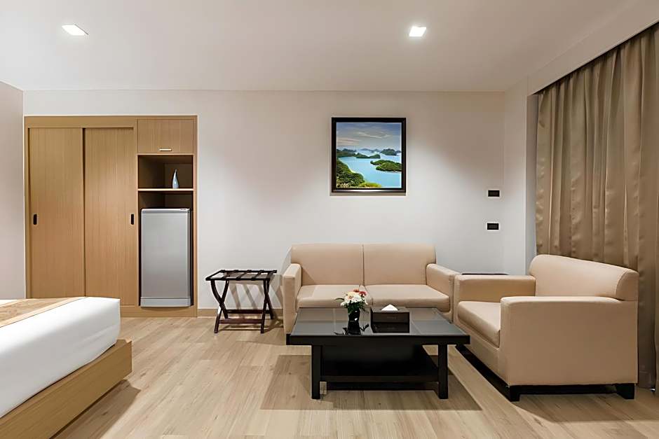 Adelphi Pattaya Hotel