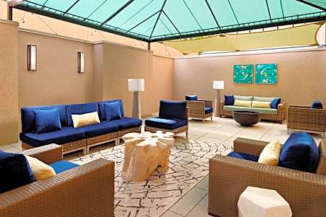 1 Bedroom Deluxe Suite, 1 King