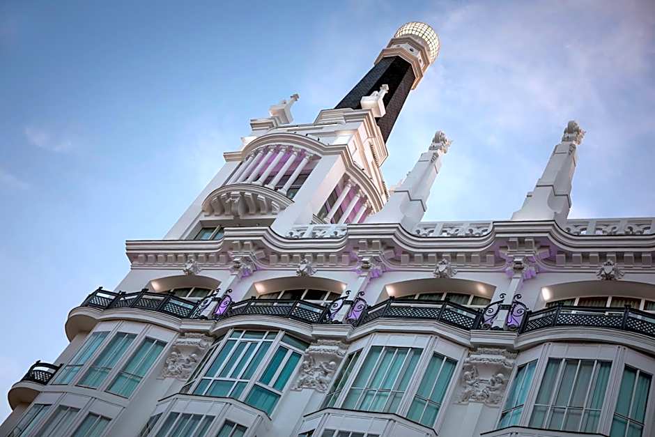 ME Madrid Reina Victoria