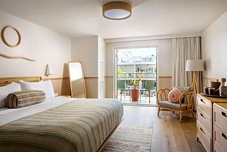 King Room with Balcony